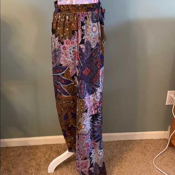 NWT Vanessa Virginia Petaled Paisley Skirt Medium - Picture 5 of 6